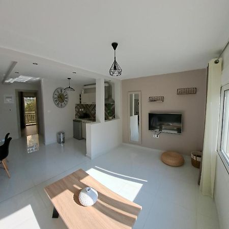 Xylokastro Cozy Apartment Экстерьер фото